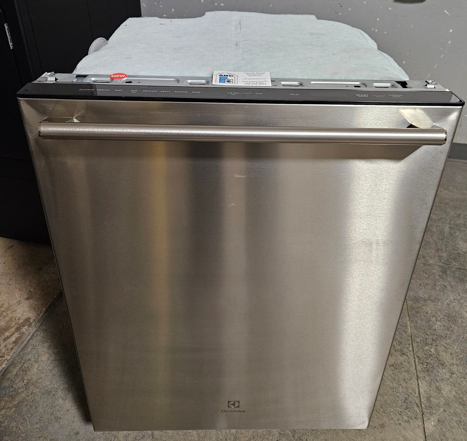 NEW! 24" Electrolux Stainless Steel Built-In Electric Dishwasher