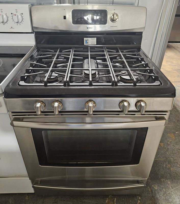 USED 30in Kenmore Gas 5-Burner Range in Stainless Steel