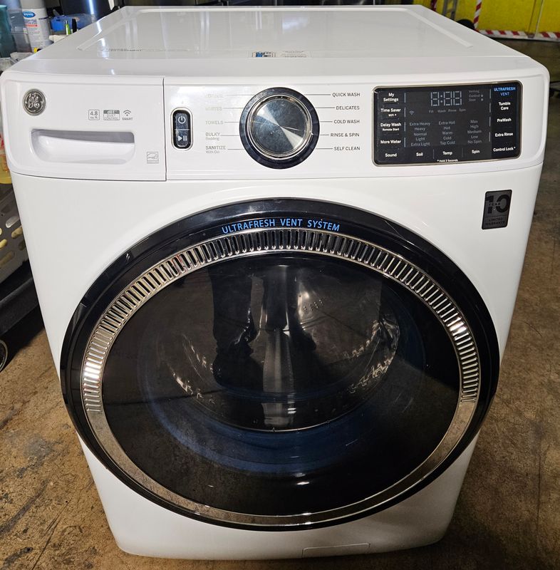 USED GE Front Load Large Capacity Washer (4.8cu.ft.) Stackable
