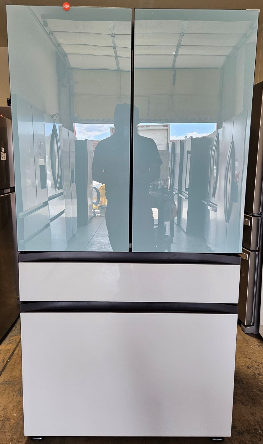 NEW! 29cu.ft. Samsung Bespoke 4-Door French-Door Refrigerator