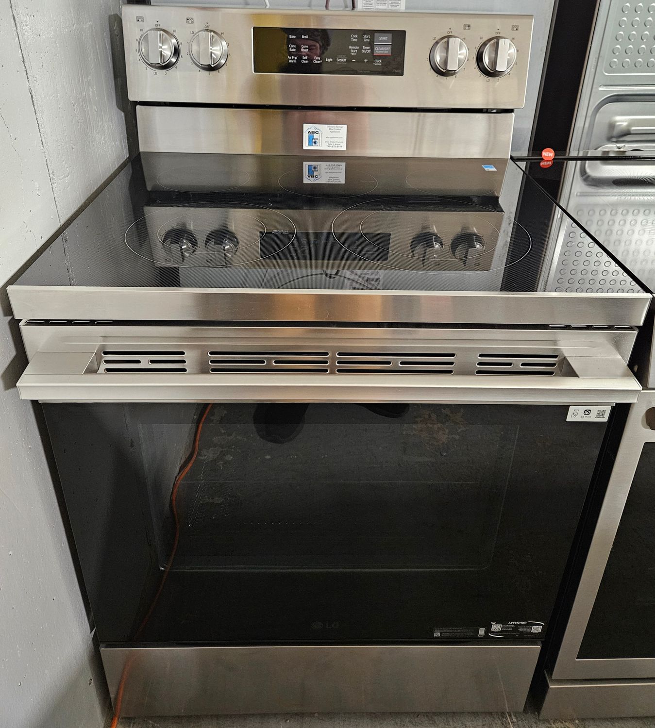 NEW! 30in LG 6.3cu.ft. ProBake Convection Electric Range in Stainless Steel