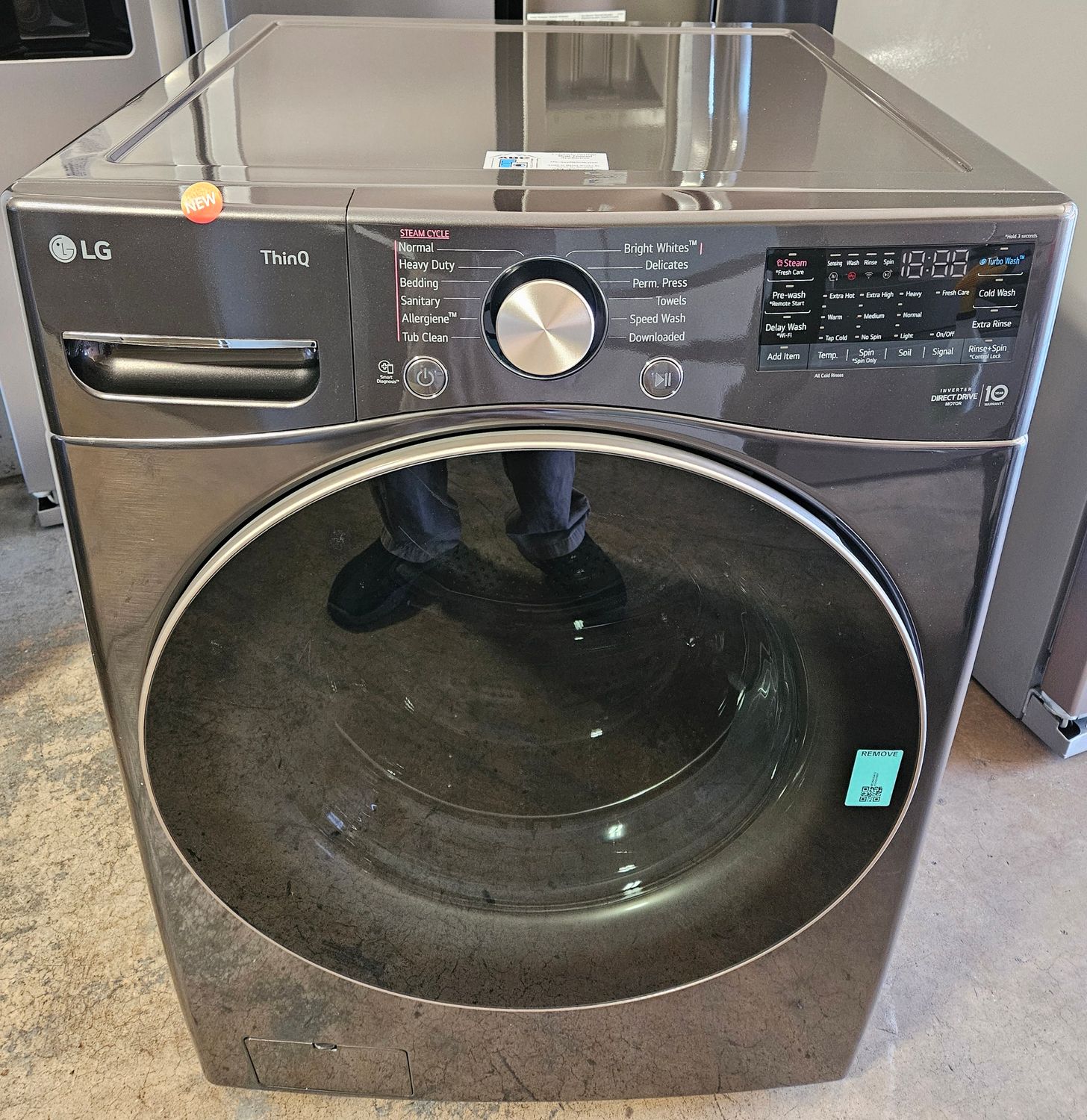 NEW! LG Front Load Washer (4.5cu.ft.)