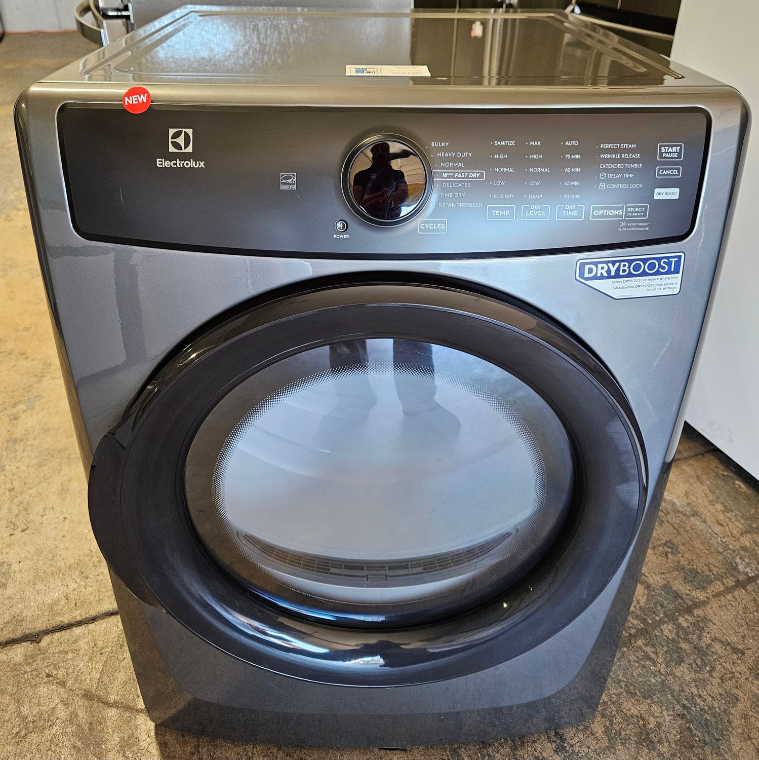 NEW! Electrolux 400 Series Electric Dryer (8.0cu.ft.)