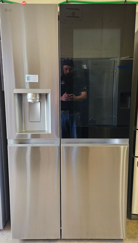 NEW! 27cu.ft. LG Side-by-Side Refrigerator in Stainless Steel w/ InstaView