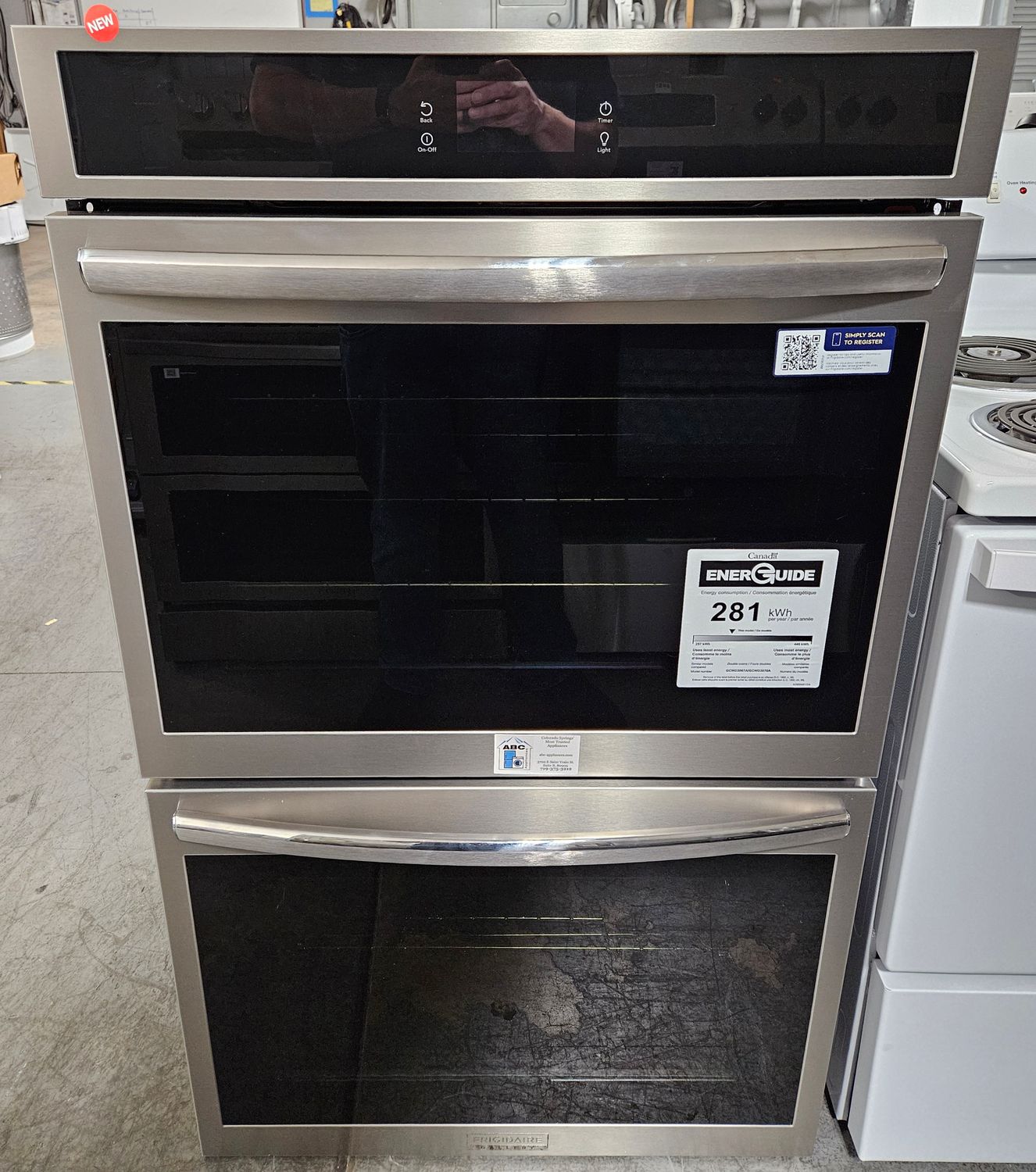 NEW! 30in Frigidaire Gallery Double Electric Wall Oven in Stainless Steel