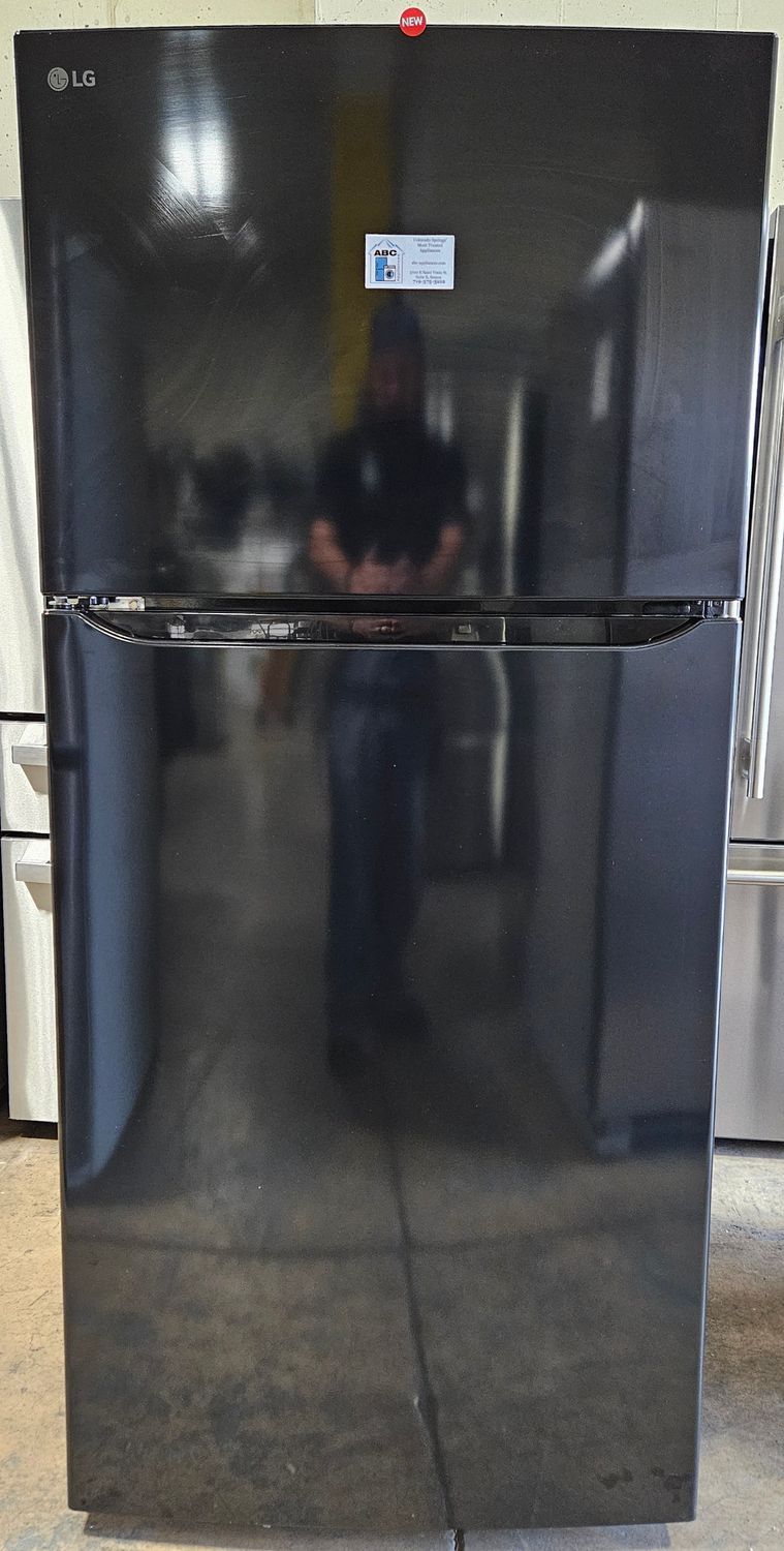 NEW! 20cu.ft. LG Top Freezer Refrigerator in Black