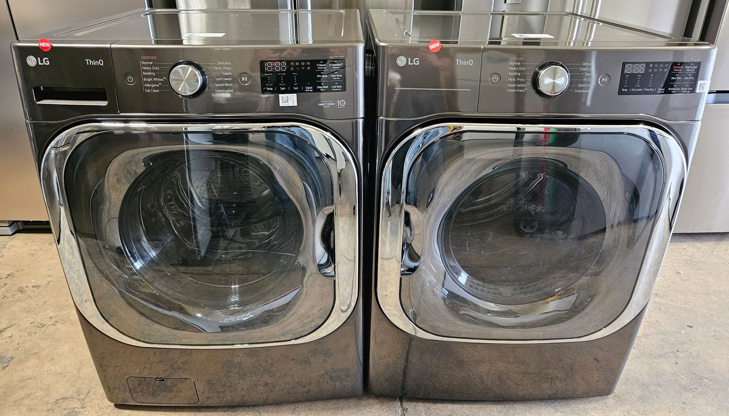NEW! LG Front Load Washer (5.2cu.ft.) &amp; Large Capacity Electric Dryer (9.0cu.ft.)