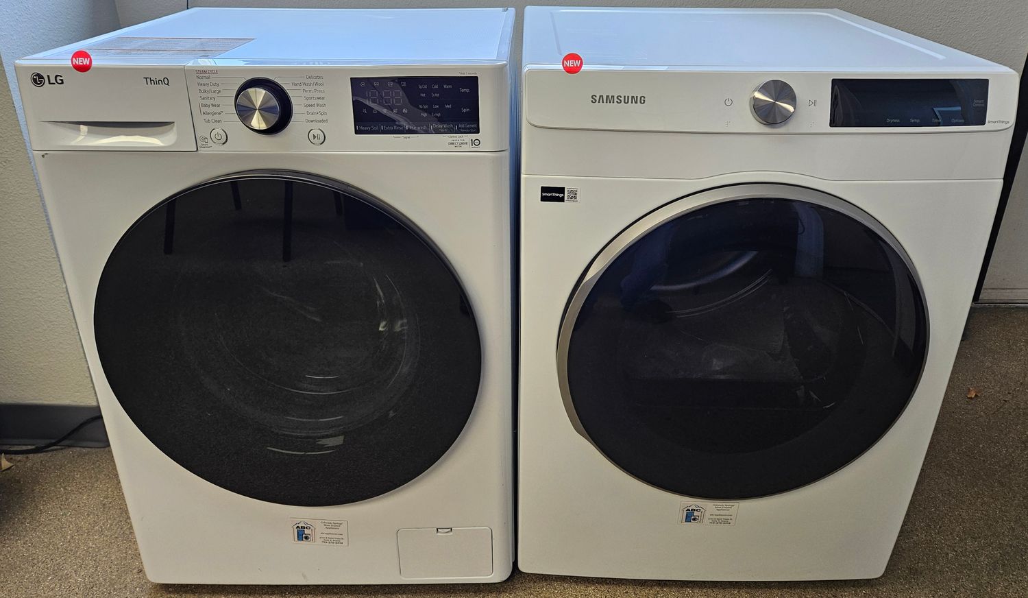 NEW! Mismatched Compact LG Front Load Washer (2.4cu.ft.) &amp; Samsung Electric Dryer (4.0cu.ft.)