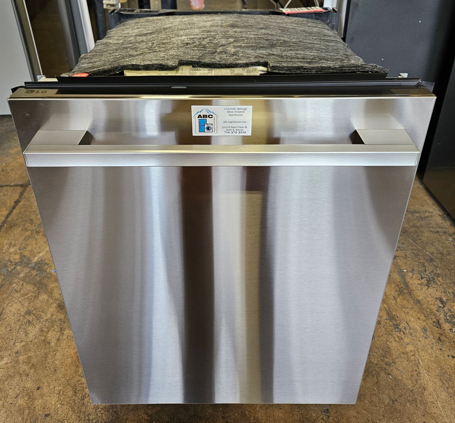 NEW! 24" LG Stainless Steel Built-In Electric Dishwasher