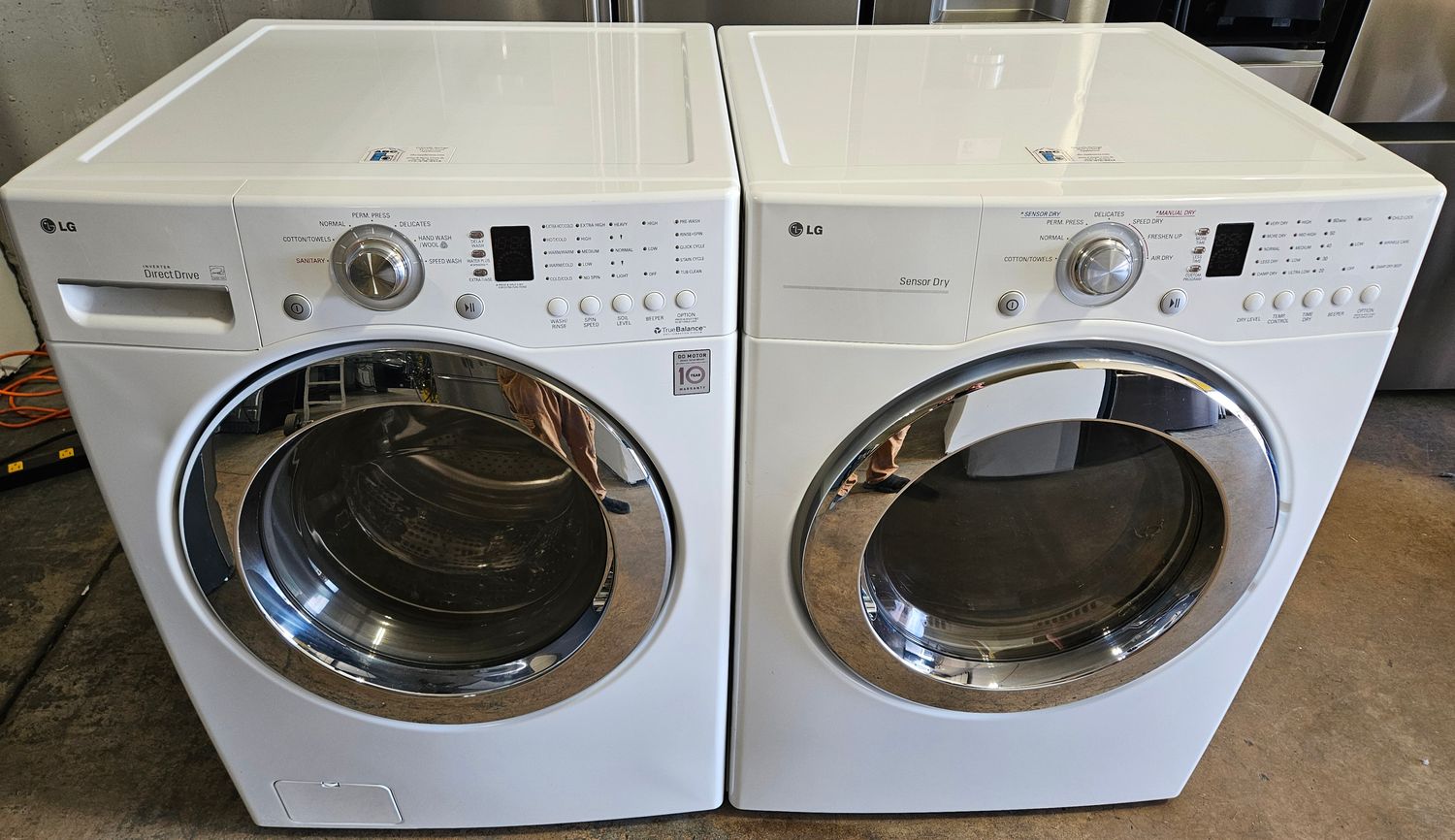 USED LG Front Load Washer (4.0cu.ft.) &amp; Large Capacity Electric Dryer (7.3cu.ft.)