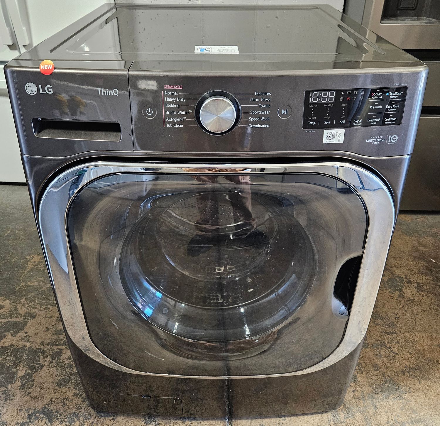 NEW! LG Front Load Washer (5.2cu.ft.)