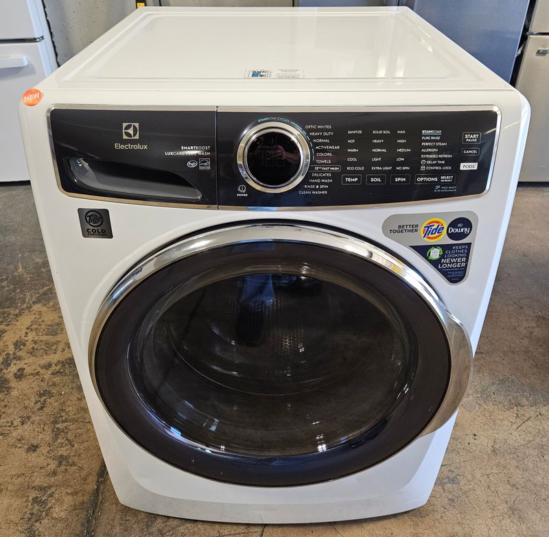 NEW! Electrolux Front Load Washer (4.5cu.ft.)