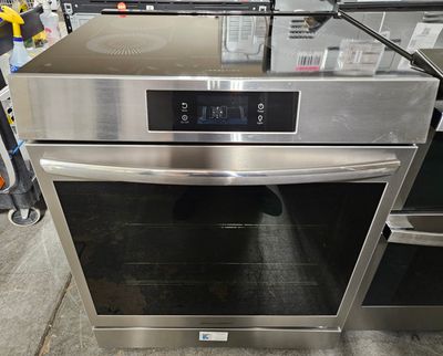 NEW! 30in Frigidaire Gallery 5-Burner Glass-top Electric Induction Range