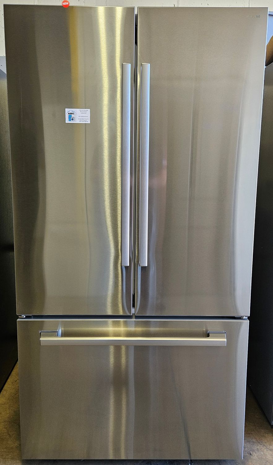 NEW! 30cu.ft. Samsung Bespoke Zero-Clearance Fit French Door Refrigerator in Stainless Steel