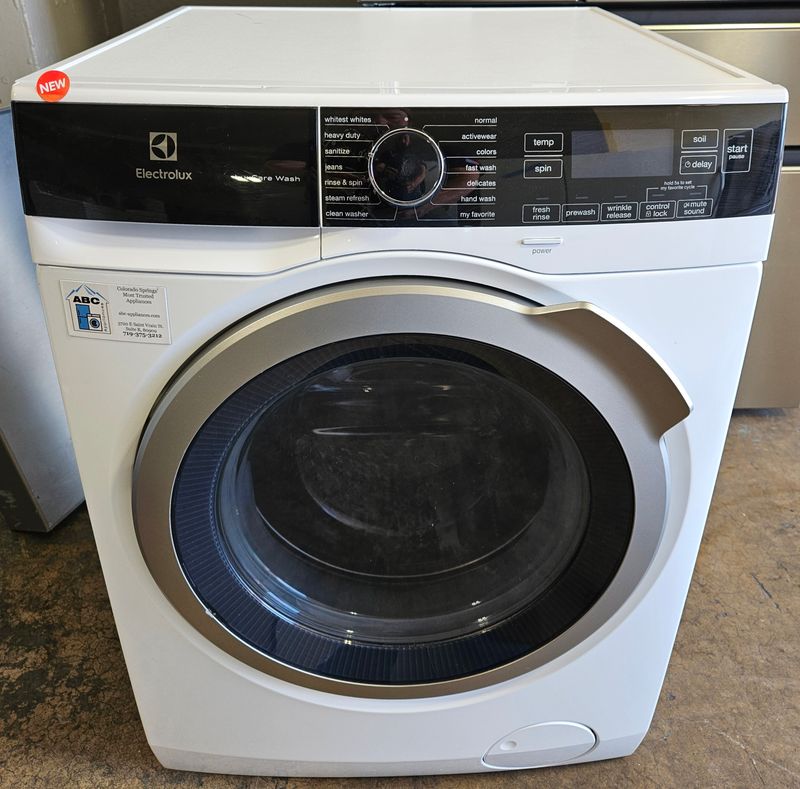 NEW! 24" Compact Electrolux Front Load Washer (2.4cu.ft.)