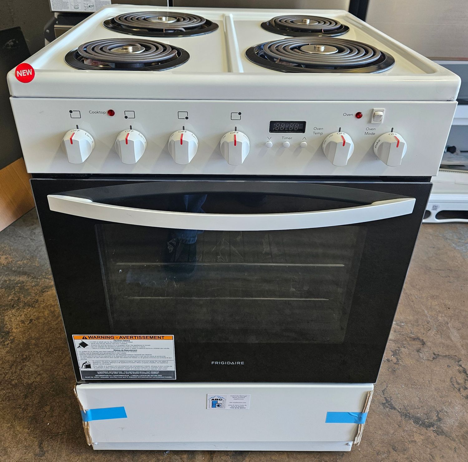 NEW! 24in Frigidaire 4-Burner Coil-top Electric Range in White
