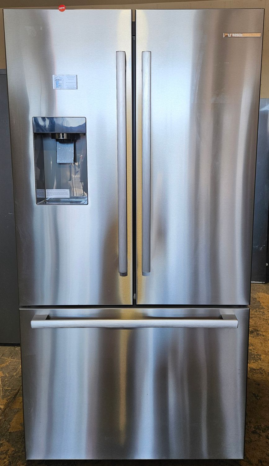 NEW! 21.6cu.ft. Bosch 500 Seies Counter-depth French-door Refrigerator in Stainless Steel