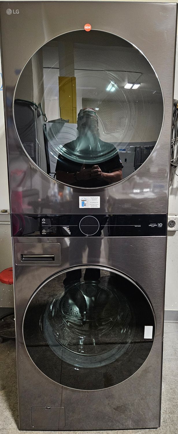 NEW! Single Unit Front Load LG WashTower™ with Center Control™ 4.5cu.ft. Washer and 7.4cu.ft Dryer