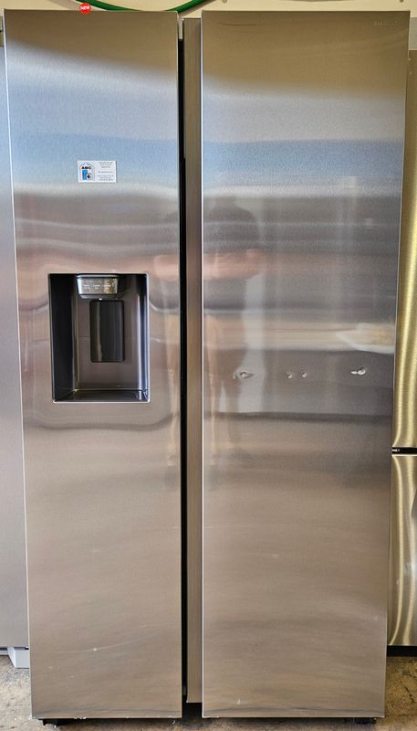 NEW! 27.4cu.ft. Samsung Stainless Steel Side-by-Side Refrigerator