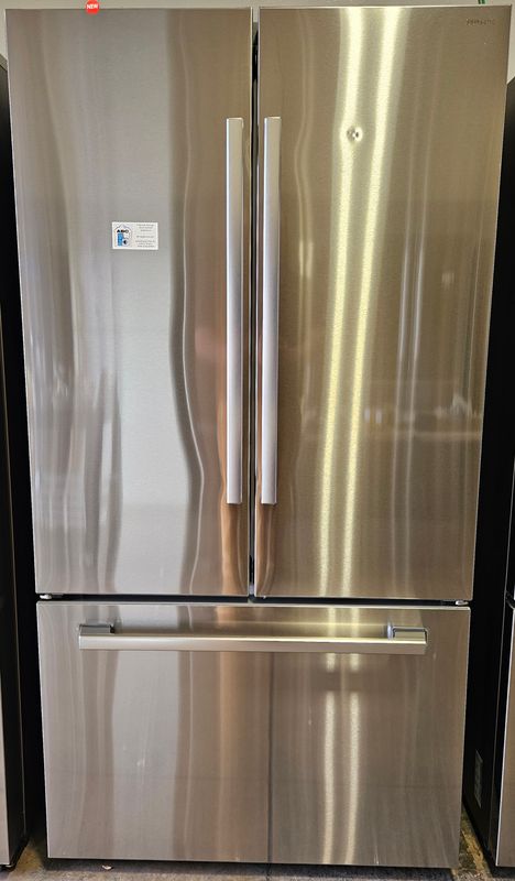 NEW! 30cu.ft. Samsung Bespoke Zero-Clearance Fit French Door Refrigerator in Stainless Steel