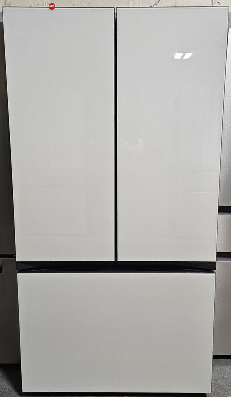 NEW! 30 cu.ft. Samsung Bespoke French Door Refrigerator in White Glass
