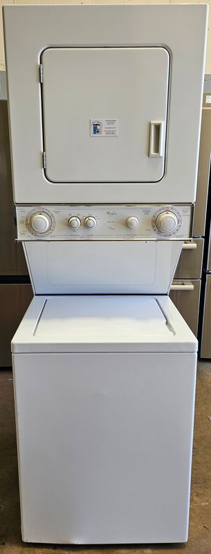 USED Whirlpool 24" Electric Laundry Center (1.5cu.ft. Washer and 3.4cu.ft. Dryer)