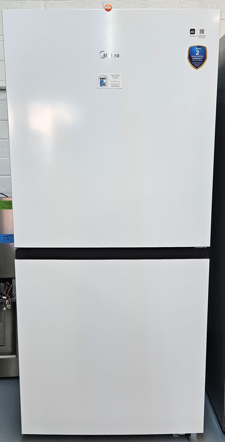 NEW! 20cu.ft. Midea 50/50 Flex 3-Way Convertible Refrigerator Freezer in White