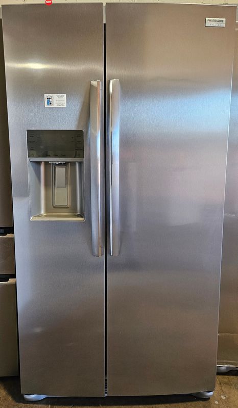NEW! 26 cu.ft. Frigidaire Gallery Side-by-Side Refrigerator in Stainless Steel