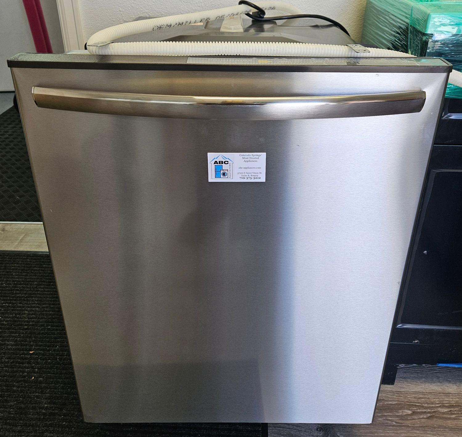 NEW! 24" Frigidaire Gallery Stainless Steel Built-In Electric Dishwasher