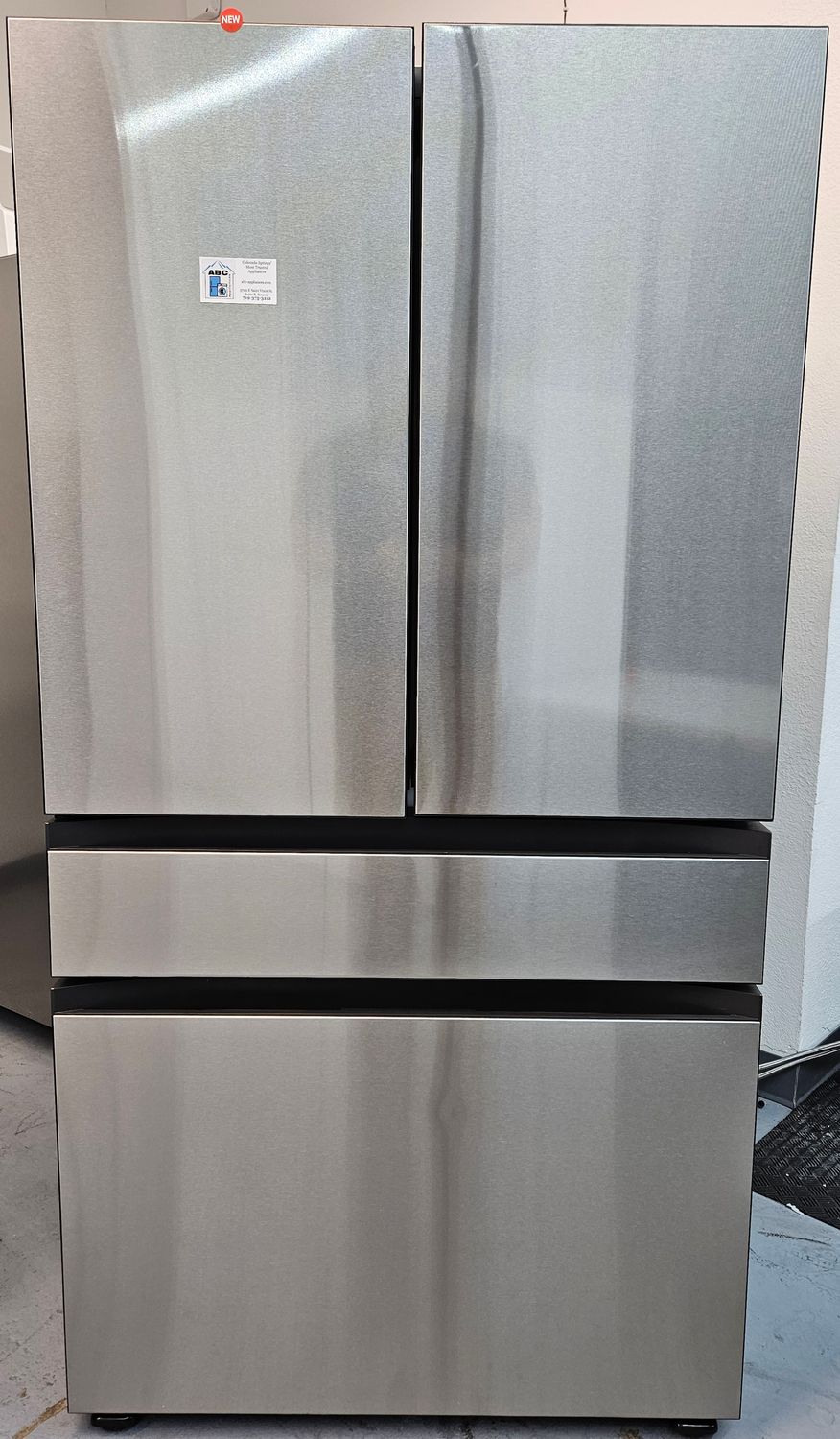 NEW! 29cu.ft. Samsung Bespoke 4-Door French-Door Refrigerator in Stainless Steel