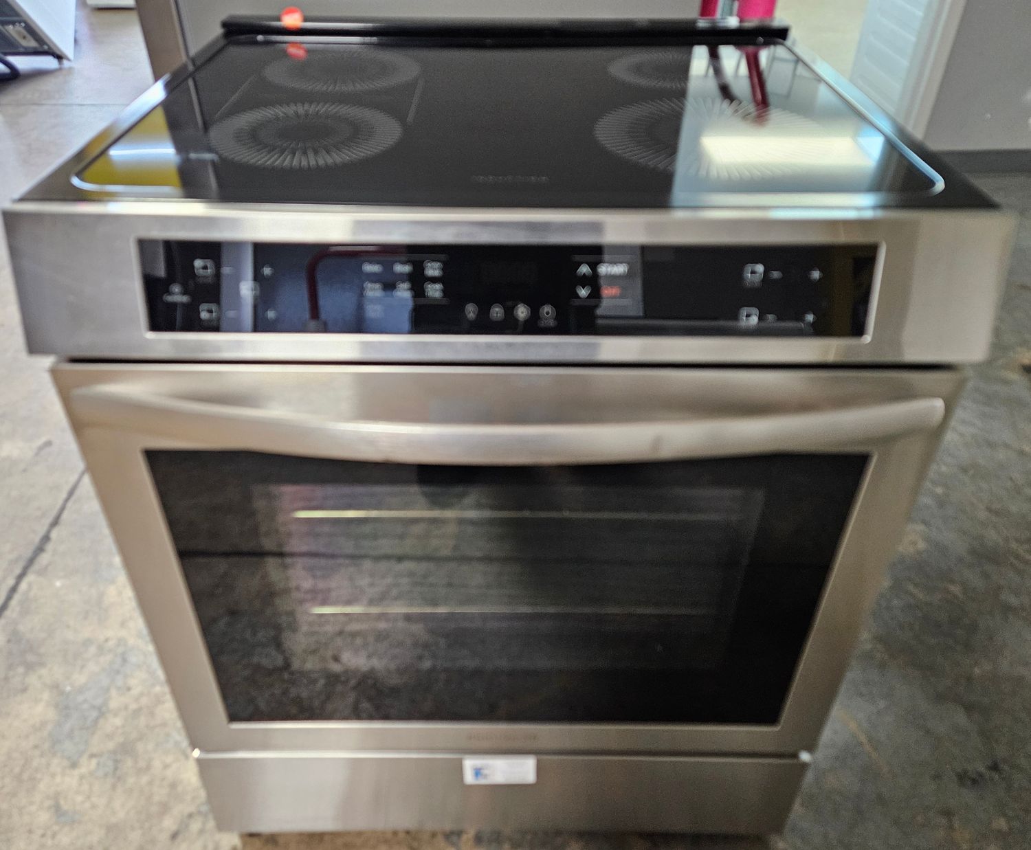 NEW! 30in Frigidaire 4-Burner Glass-Top Induction Range in Stainless Steel