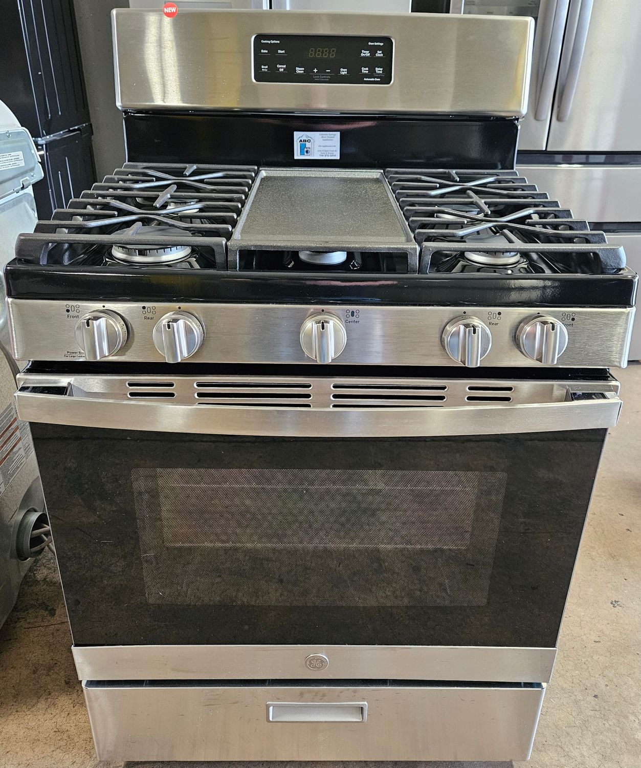 NEW! 30in GE 5-Burner Gas Range in Stainless Steel