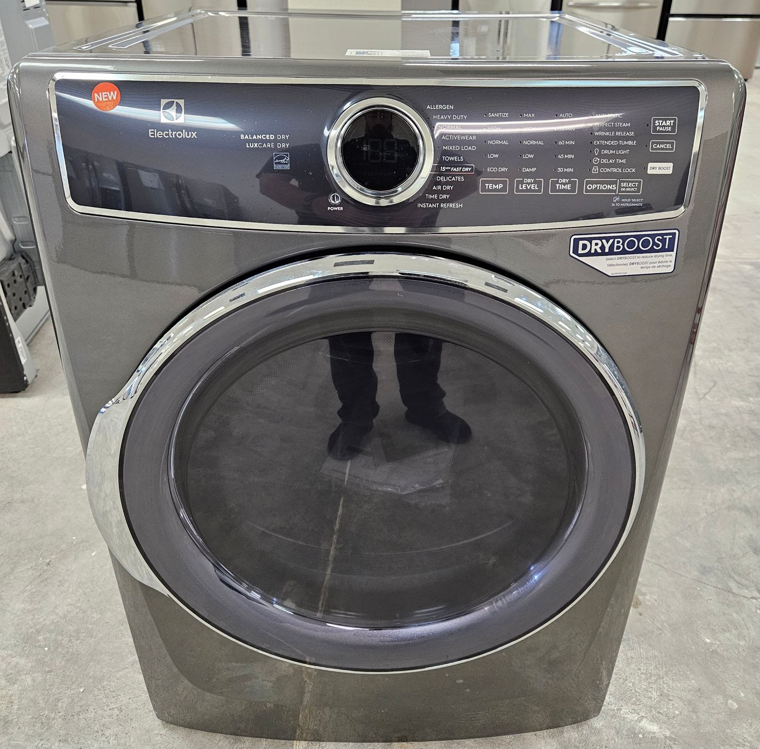 NEW! Electrolux 600 Series Electric Dryer (8.0cu.ft.)