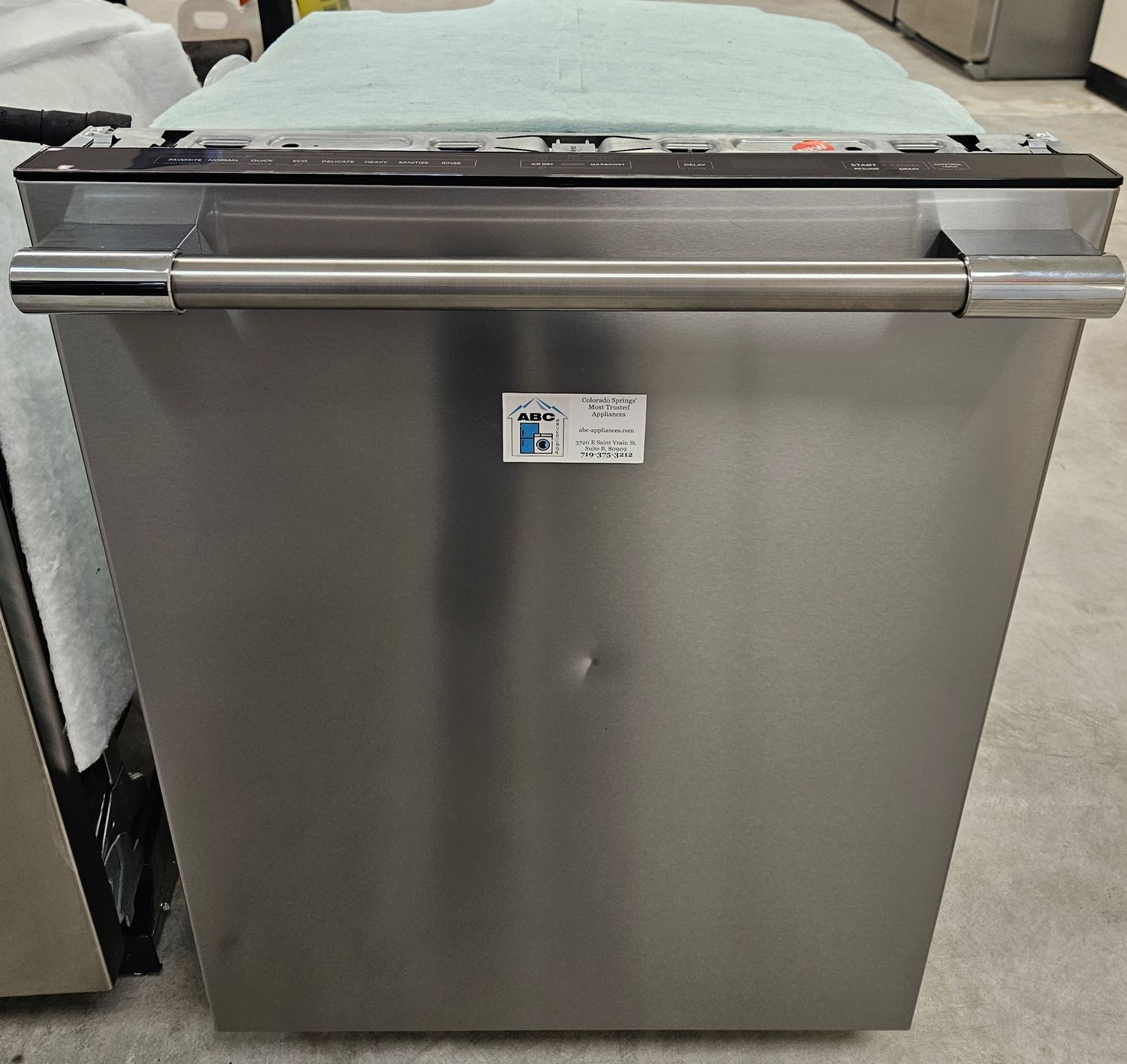 NEW! 24" Frigidaire Professional Stainless Steel Built-In Electric Dishwasher