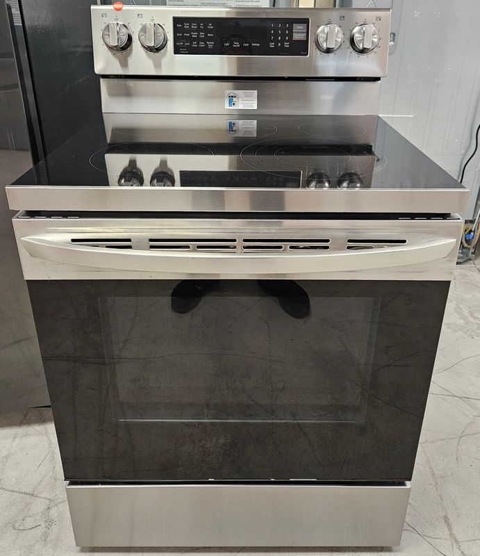 NEW! 30in LG Glass-Top 5-Burner Electric Range in Stainless Steel