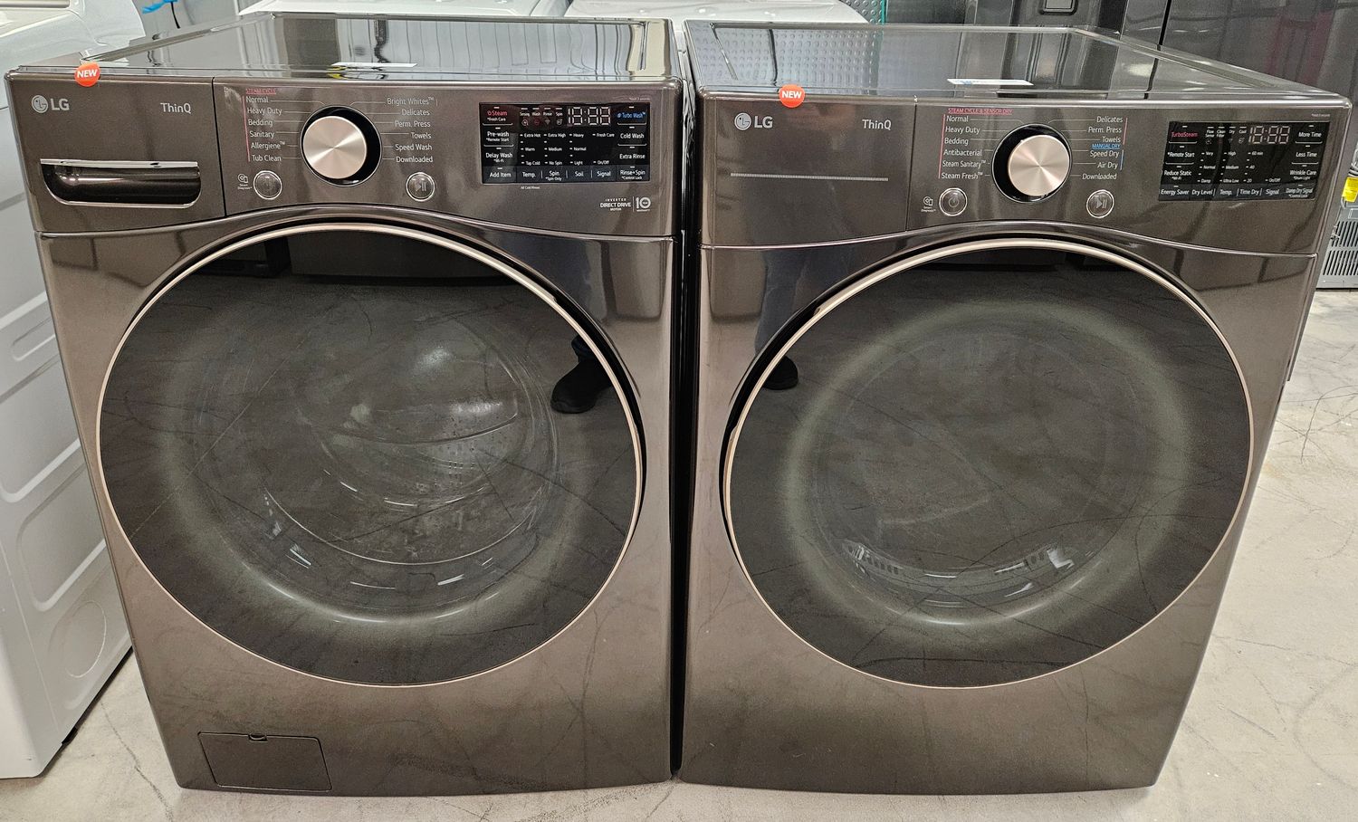 NEW! LG Front Load Washer (4.5cu.ft.) &amp; Large Capacity Electric Dryer (7.4cu.ft.)
