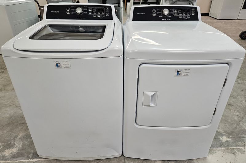USED Frigidaire Top Load Washer (4.1cu.ft.) &amp; Large Capacity Electric Dryer (6.7cu.ft.)