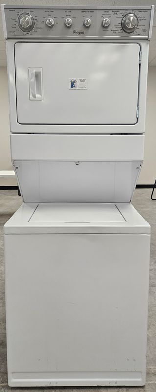 USED Whirlpool 27" Electric Laundry Center (2.7cu.ft. Washer and 5.9cu.ft. Dryer)