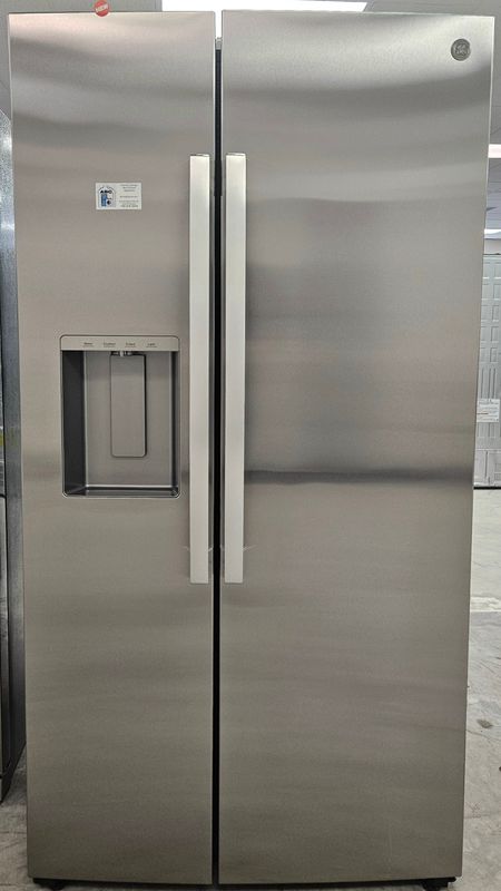 NEW! 27.9cu.ft. GE Side-by-Side Refrigerator in Stainless Steel