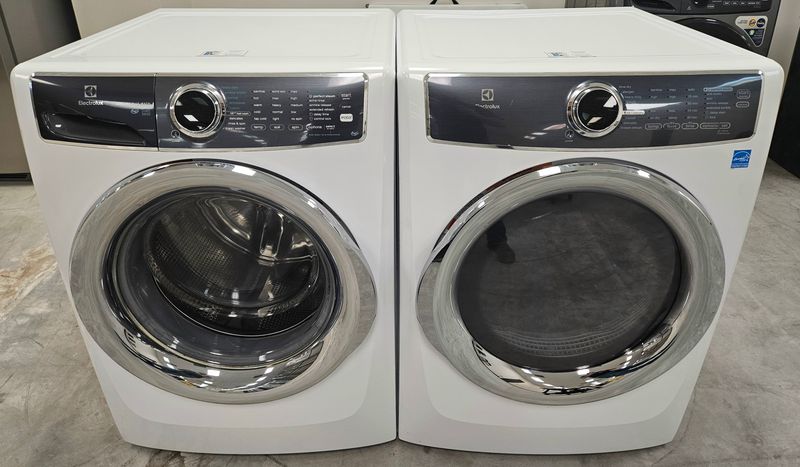 USED Electrolux Front Load Washer (4.4cu.ft.) &amp; Large Capacity Electric Dryer (8.0cu.ft.)