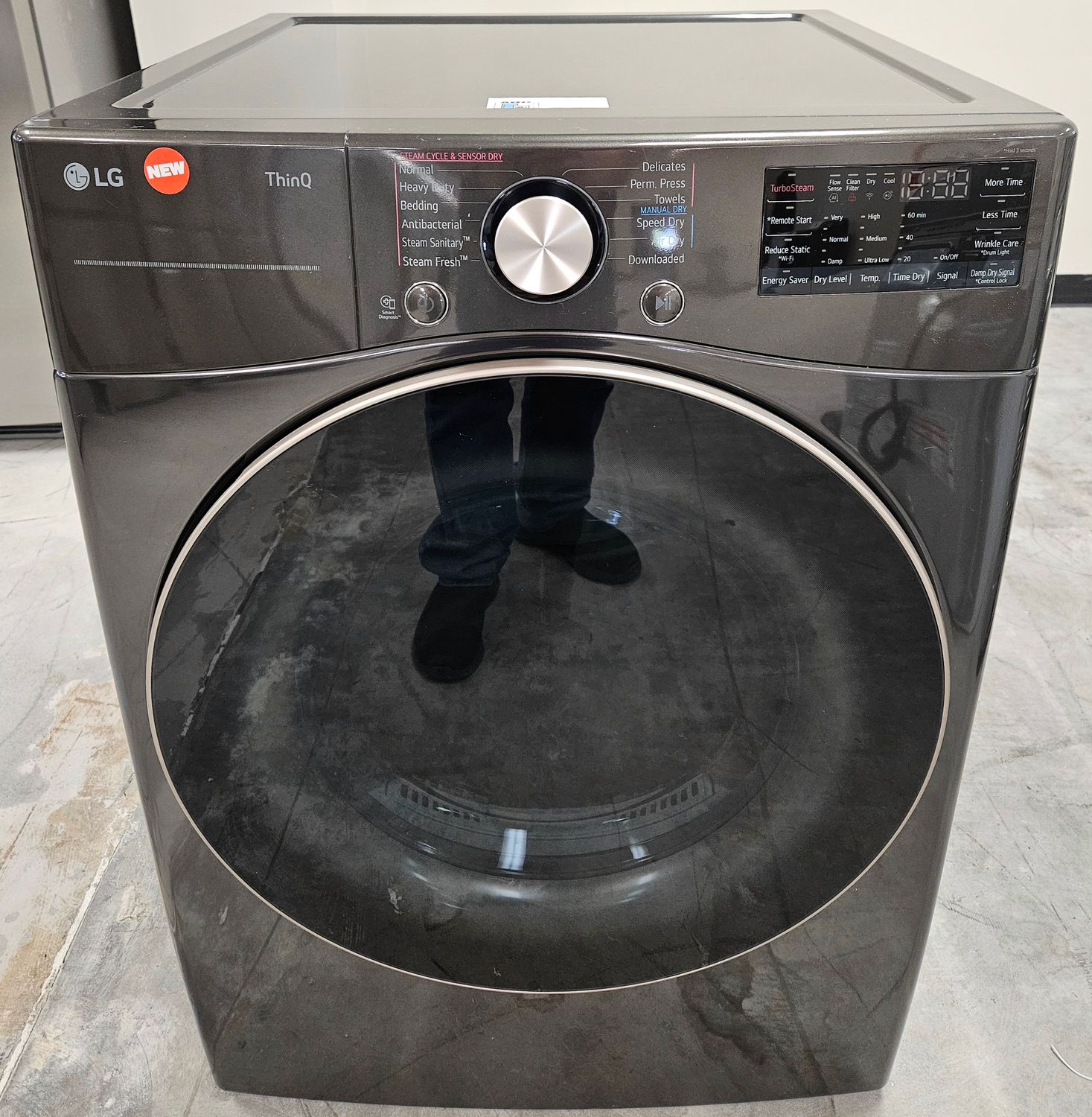 NEW! LG Heavy Duty Large Capacity Electric Dryer (7.4cu.ft.)