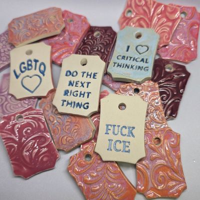 Pick Your Pendants Pack - size medium