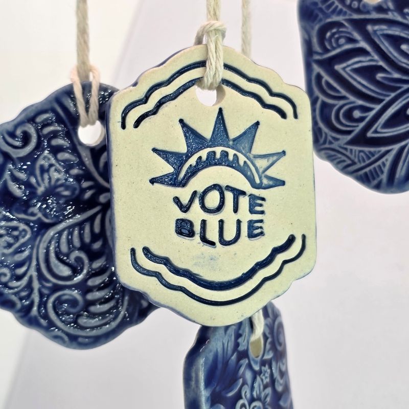 Vote Blue Crown