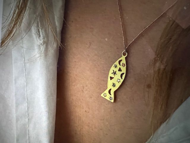 collier  pendentif poisson