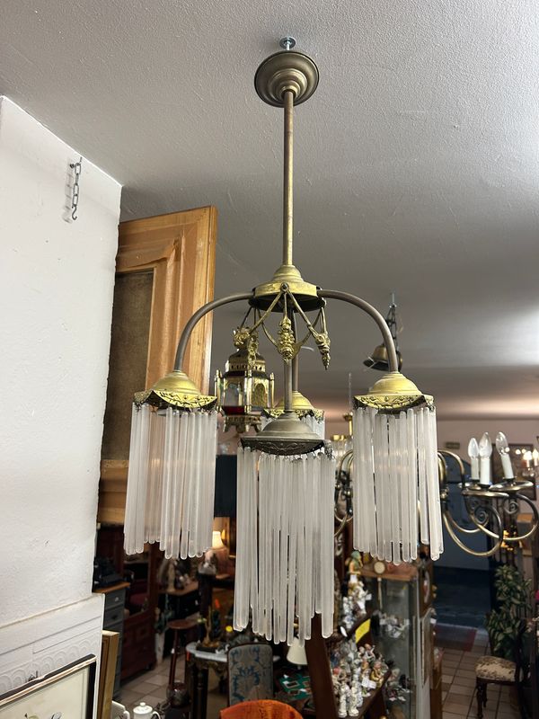 Lámpara antigua de pallillería