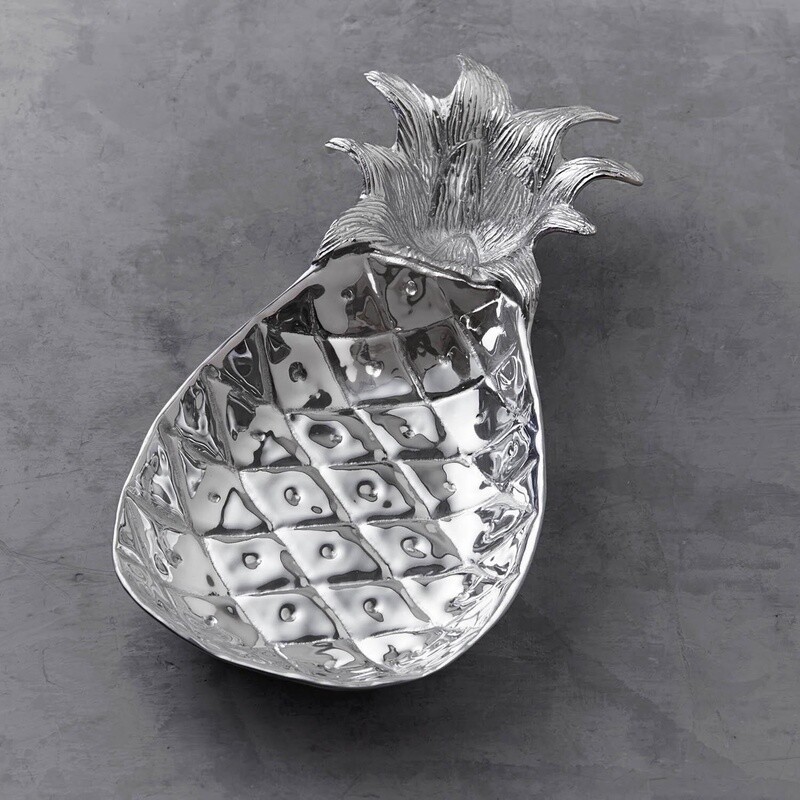 Garden Pineapple Chip &amp; Dip