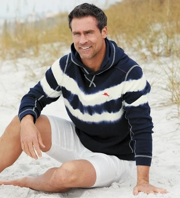 Sweatshirts &amp; Pullovers