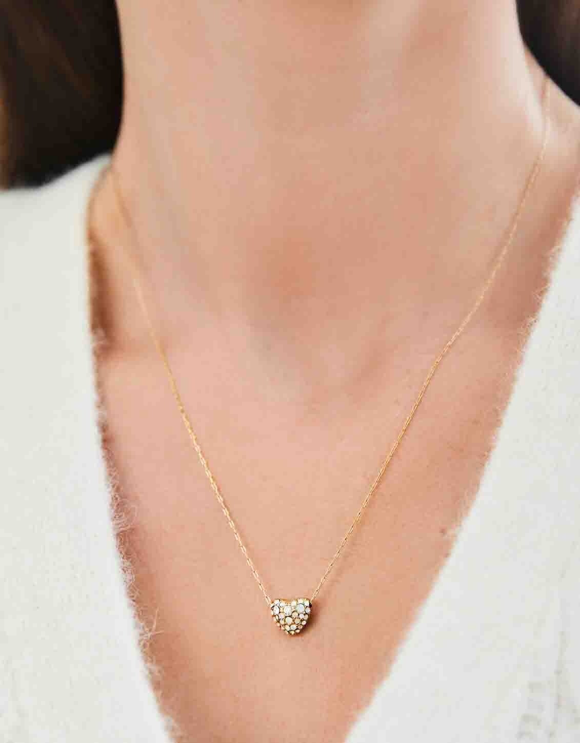 SP Sparkling Heart Necklace 17&quot; White Opal