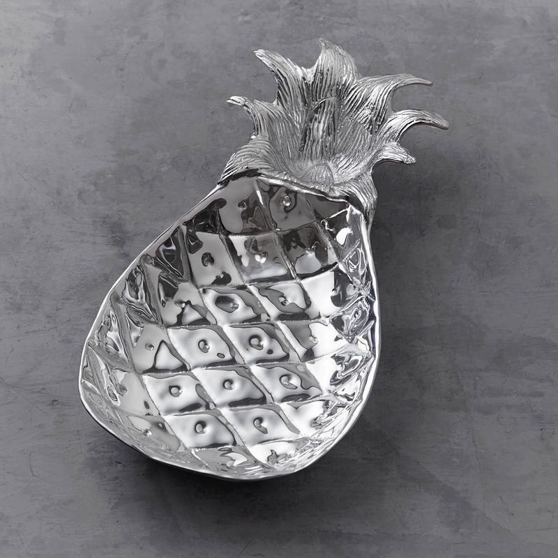Garden Pineapple Chip &amp; Dip