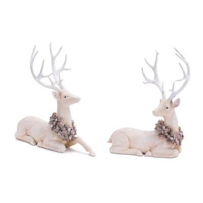 Sitting Deer w/ Pearl Wreath